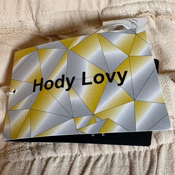 NWT Women's Tan Shorts Size L - 5” Inseam - Picture 9 of 10